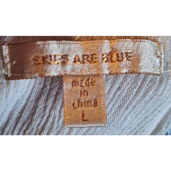 Skies are blue Women Large White Embroidered Keyhole Sleeveless Tank Top - Picture 4 of 6